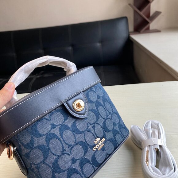 Coach Chambray Luggage Crossbody Bag - Picture 2 of 8